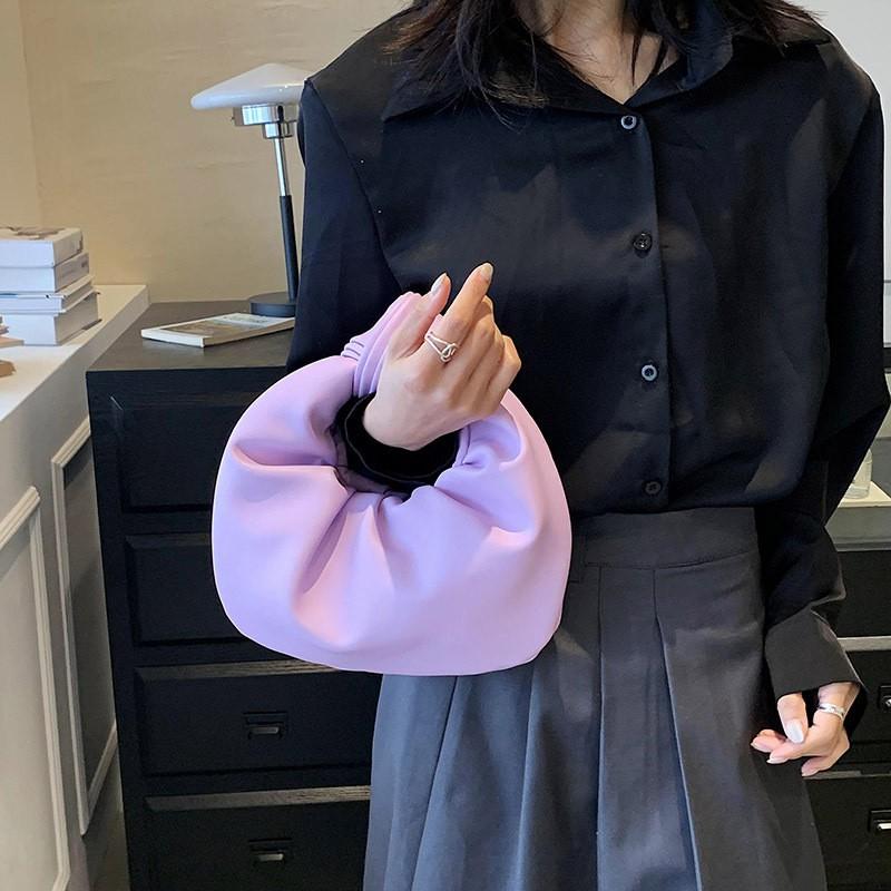 High-texture Small Bag Women 23 Internet Celebrity Fashionable Knotted Hand Korean Style Pleated Cloud