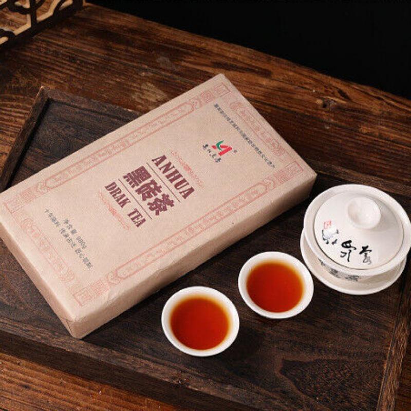 Tè nero Hunan Anhua da 1 kg. Tè in mattoni neri. Tè in mattoni neri con foglie originali
