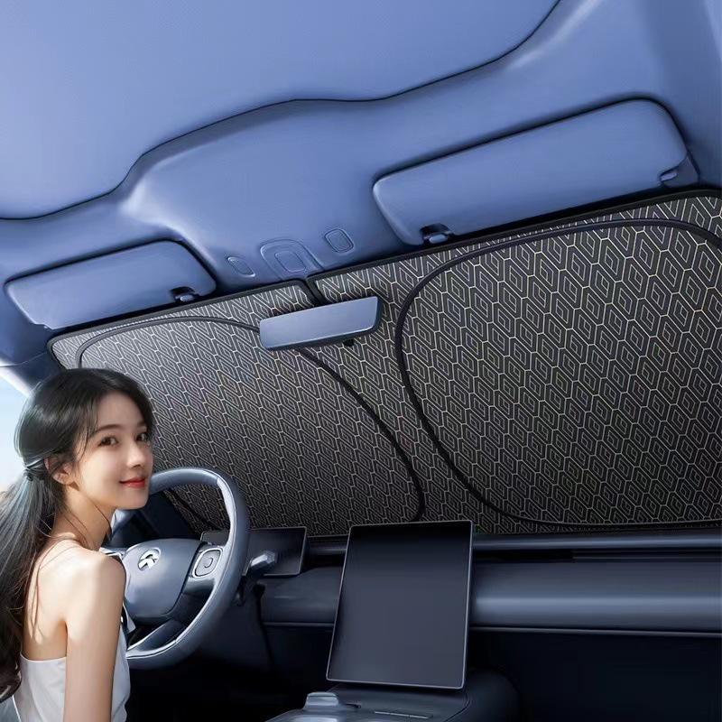 Upgraded Laser Plaid Car Sunshade: Heat Insulating Windshield Umbrella Upgraded Laser Plaid Ice Crystal 140*70cm (Small)