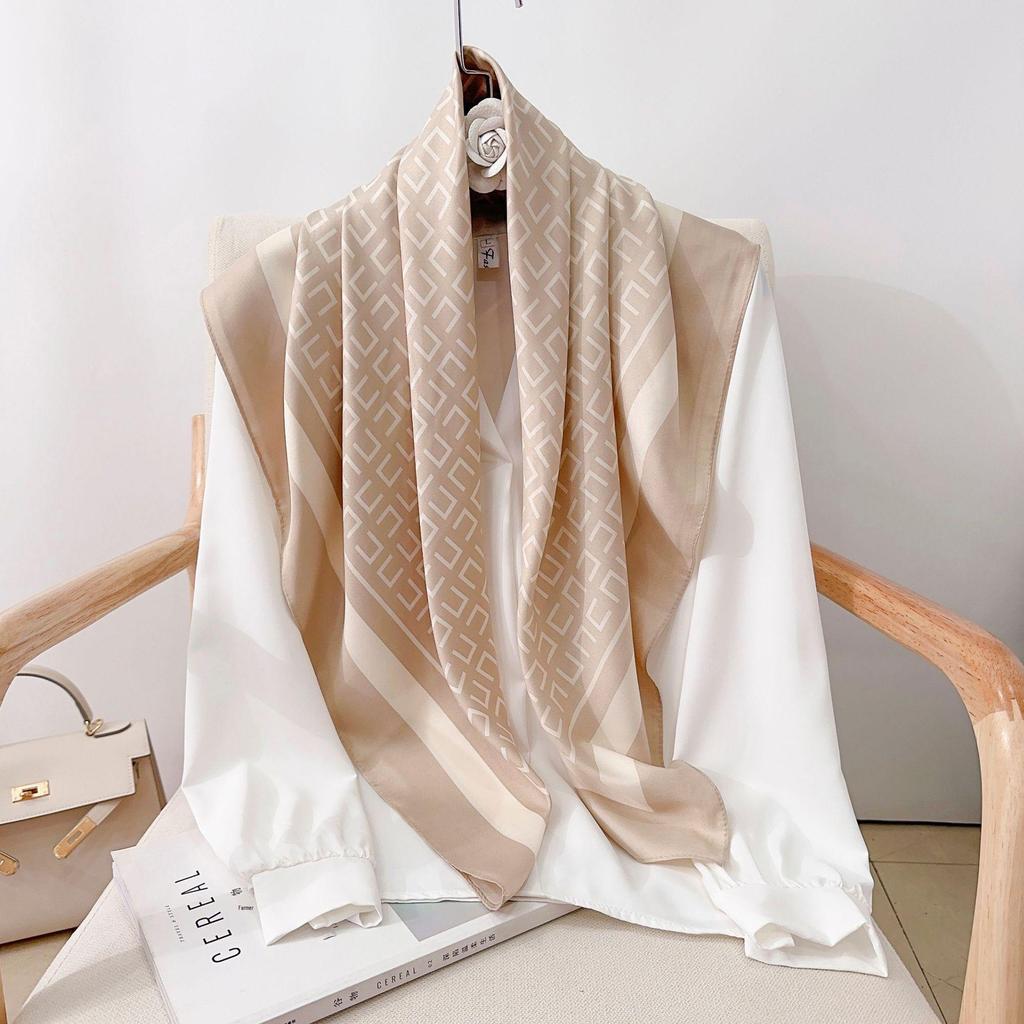 90×90 Großer Hochwertiger Schwarz-Weiß Gestreifter Schal: Professionelle Halsbekleidung, Stirnband & Sonnenschutz-Kopftuch