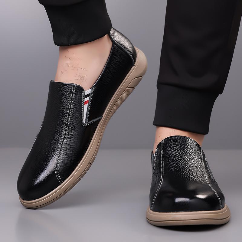 Fashion New Designer Soft Leather Shoes for Man Spring Autumn Fashion Casual Shoes Male Solid Color Big Size Light Driving Shoe Man