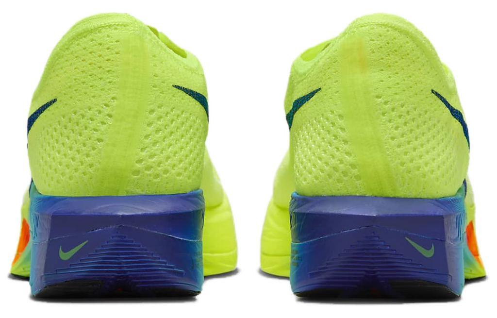 Nike ZoomX Vaporfly 3 Fast Pack DV4129-700