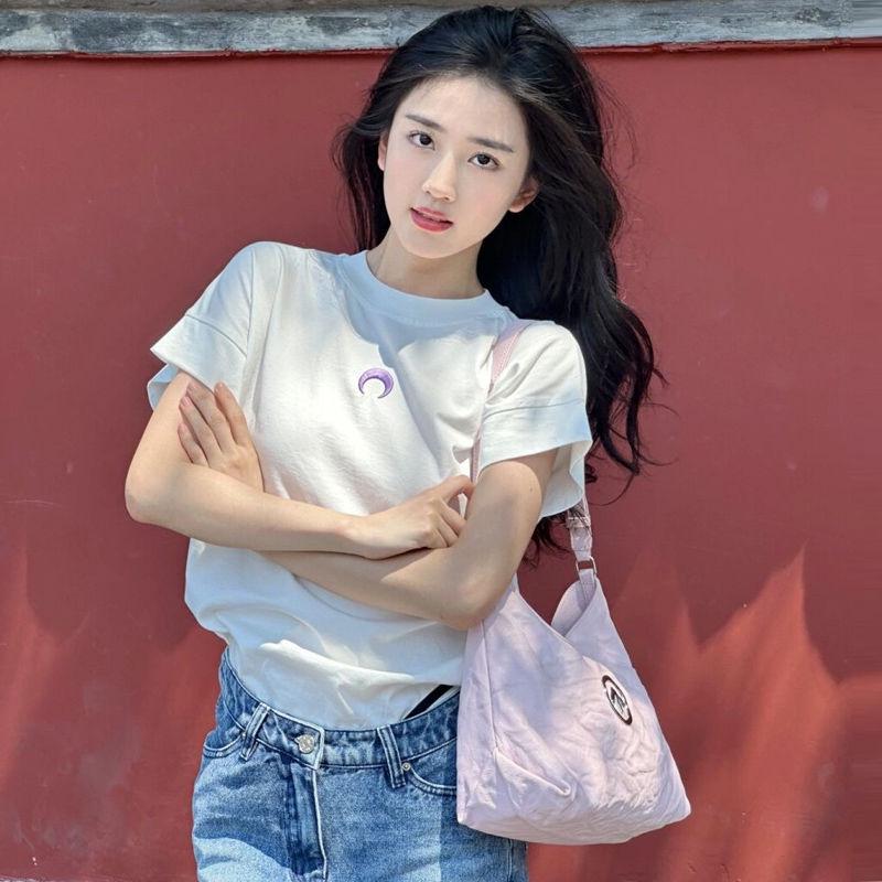 

Женская приталенная футболка из чистого хлопка с вышивкой в виде белой луны S белый