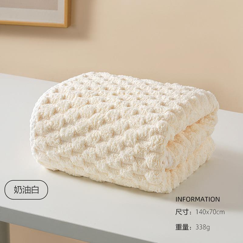 Cloud Grid Coral Fleece A Bath Towel, Quick-drying Wrap Towel, Enlarged and Thickened Household Bath Towel