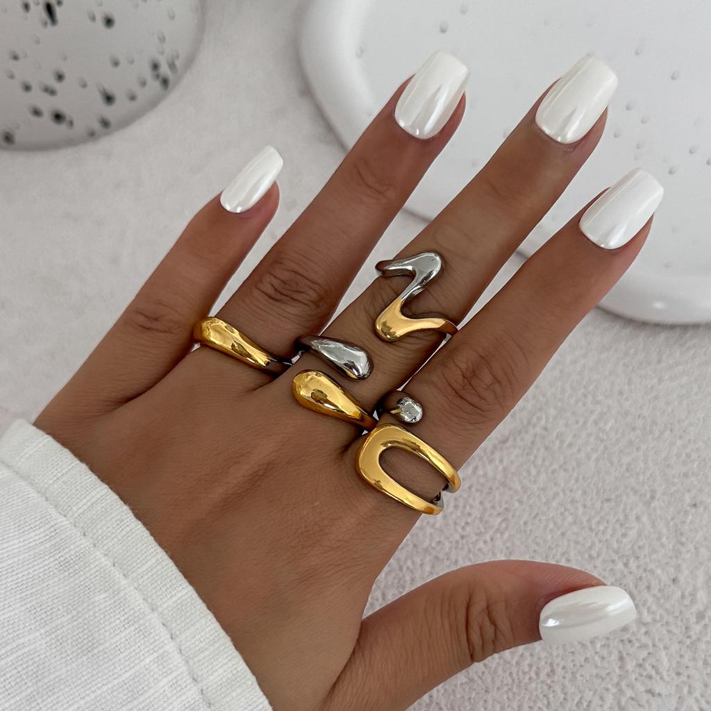 Design Sense Lava Metal Smooth Opening Ring Ring for Women's Niche Texture Geometric Curved Ring