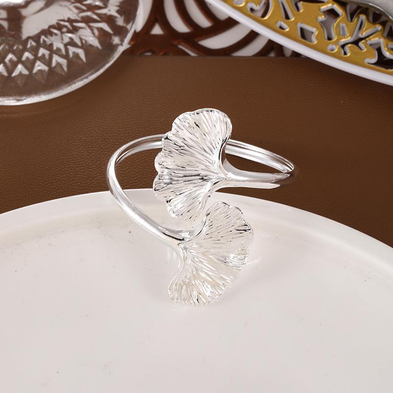 

Ginkgo Leaf Napkin Ring Gold Silver Napkin Ring Wedding Event Decor Crafts Holder Handmade Home Party Supplies Table Decor серебряный