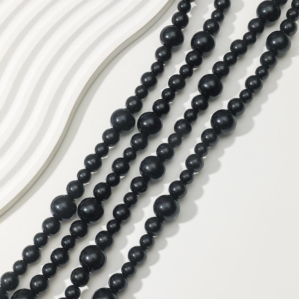Elegant Retro Pearl Necklace: Women's High-End Light Luxury Sweater Chain.