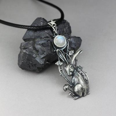 Punk Personality Retro Bunny Pendant Fashion All-match Men's Necklace Party Gift Accessories