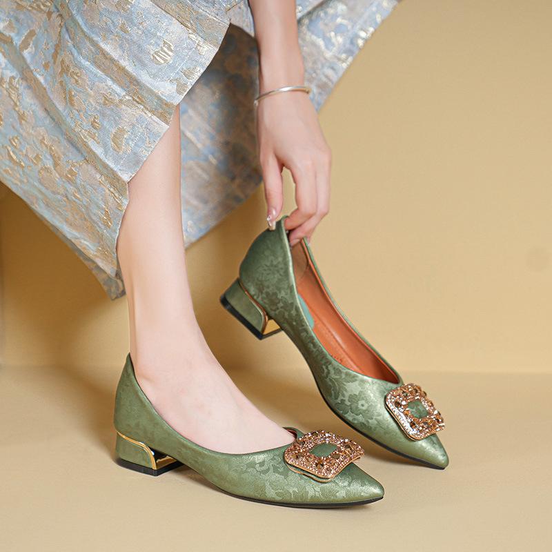 Новые Женские Туфли Модные Цветы Лодочки Кожаные Низкий Каблук Высокий Каблук Обувь OL Красивые Туфли для Платья 34 3130₽