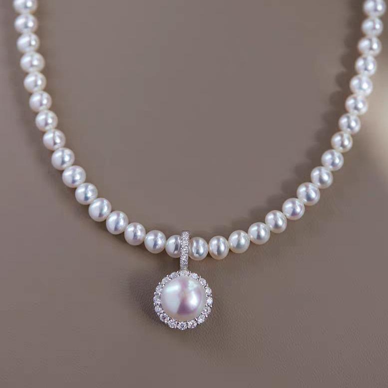 Luxury French Pearl Layered Necklace for Women - Unique Silver Clavicle Chain Choker, 2024 Trendy Design