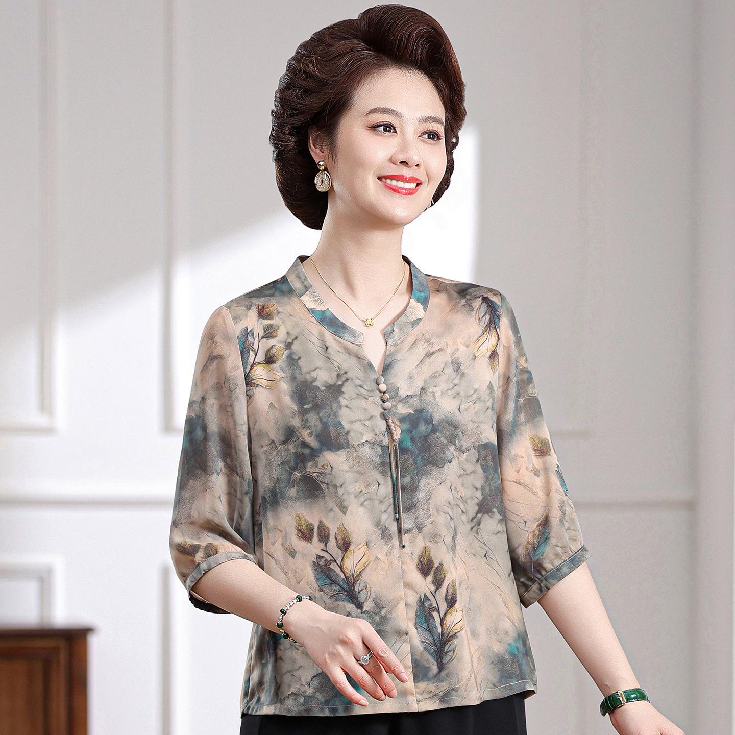 

Summer Silk Seven-Sleeve Women s Top - Mulberry Silk Xiangyunsha Shirt for Mothers 5XL (150-165 lbs) зелений