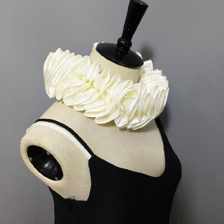 Detachable Ruffle Faux Collar Satins Shawl Wrap Role Play Clown Choker Neck Ruff Gothic Victorian Era Outfits for Women