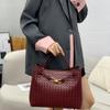 Ručně tkané tašky Velkokapacitní tote kabelky Módní trend Univerzální Jednoramenné Messenger Ležérní Dámské tašky