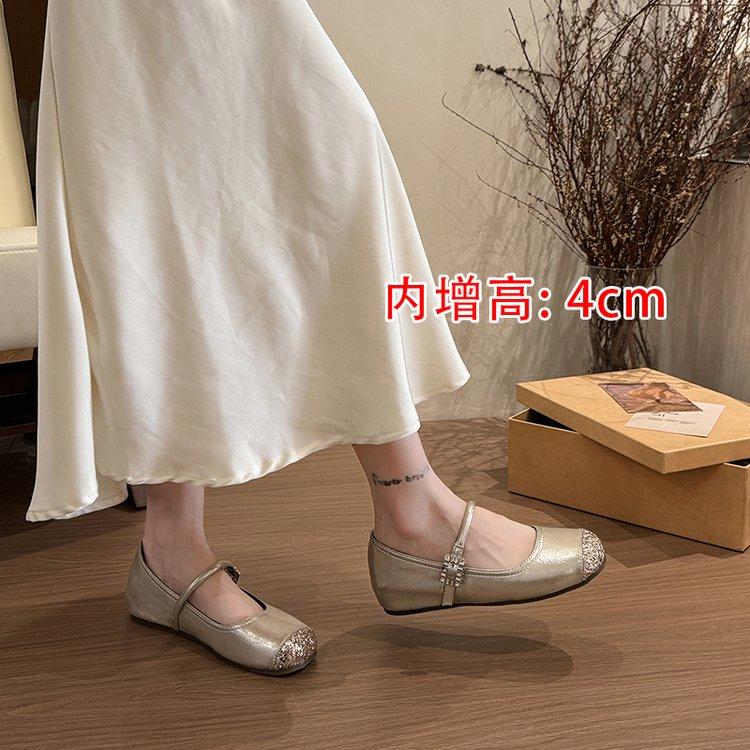 Fashion Shallow Mouth Slip On Shoes For Women Soft Female Footwear All-Match Round Toe Slip-on Glitter Dress Moccasin Summer Mary Janes