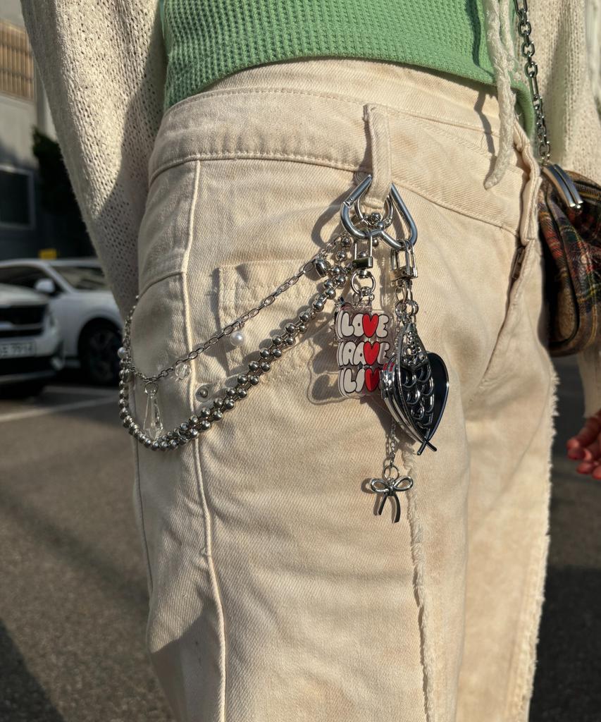 LOVERAVELIVE Layered Keyring (Romantic Paris)