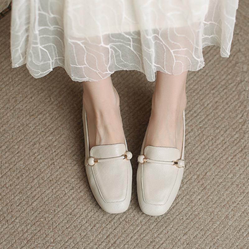 

Leather flat for Huizhou women s shoes Su Yinyin same small leather shoes square head versatile autumn and winter new loafers 40