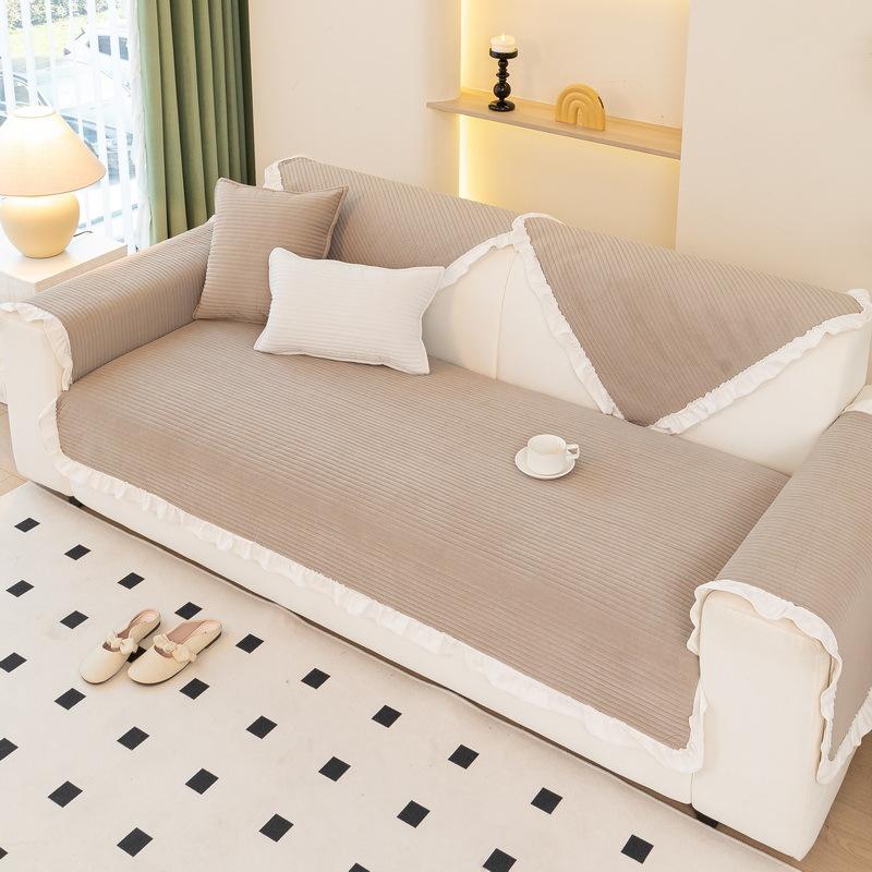 

Foreign trade matte fleece fabric sofa cushion universal in all seasons Korean small fresh style non-slip simple solid color fungus edge 70*70cm