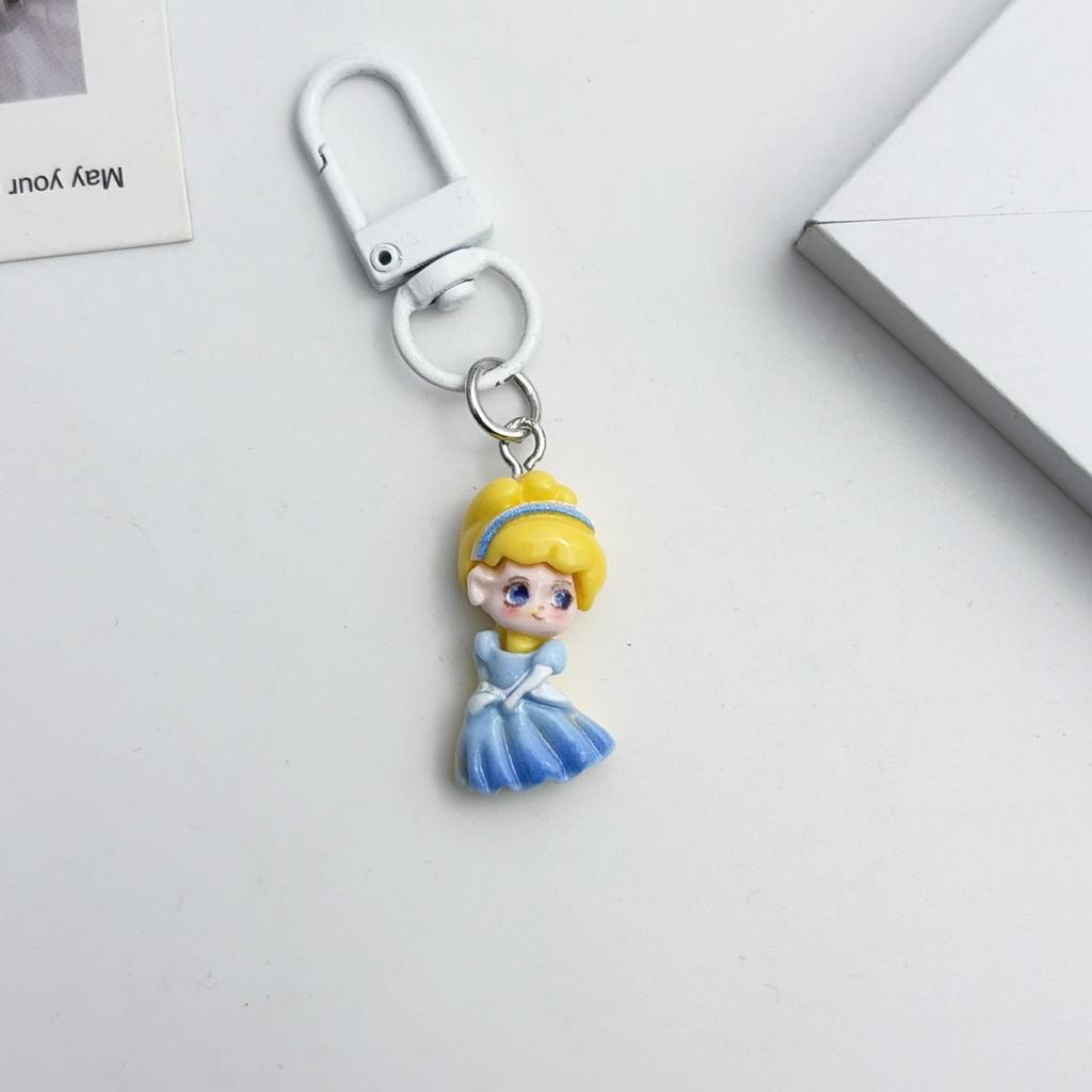 Princess Castle Resin Keychain: Cute Anime Bag Charm, Perfect for Friends