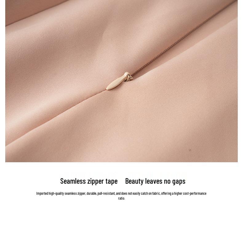 Elegantes schulterfreies Rüschenärmelkleid mit Spaghettiträgern und hohem Schlitz