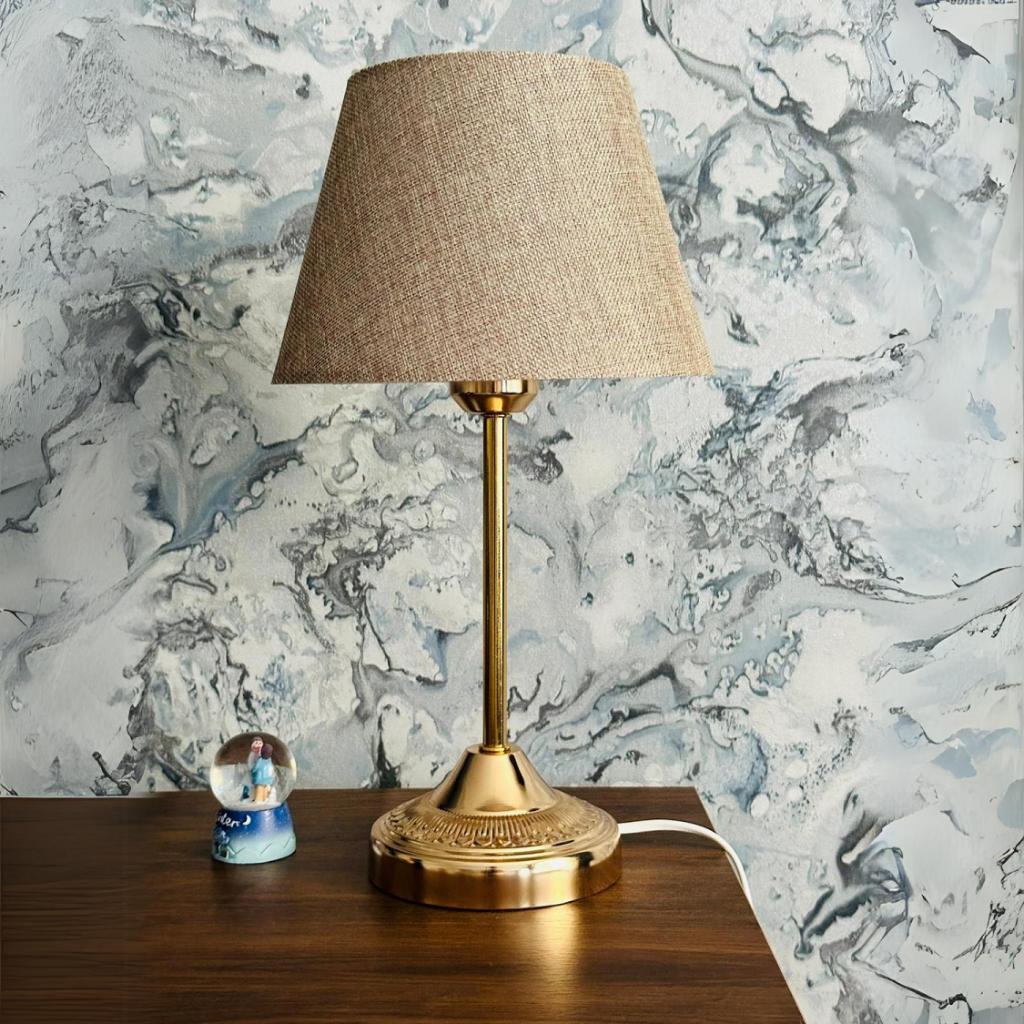 

Royal Gold Metal Footed Lampshade Kumbeige Fabric Headboard Bedroom Lampshade Living Room Table Lamp