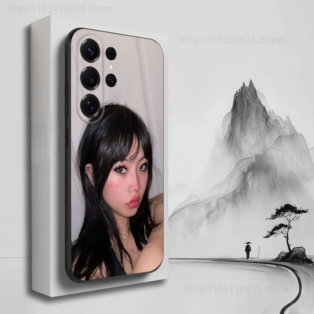 Cute B-Beabadoobee Singer Phone Case For Samsung S22,S21,S20,S10,S9,S25,S24,S23,Ultra,FE,Plus,Lite,Soft Silicone Black