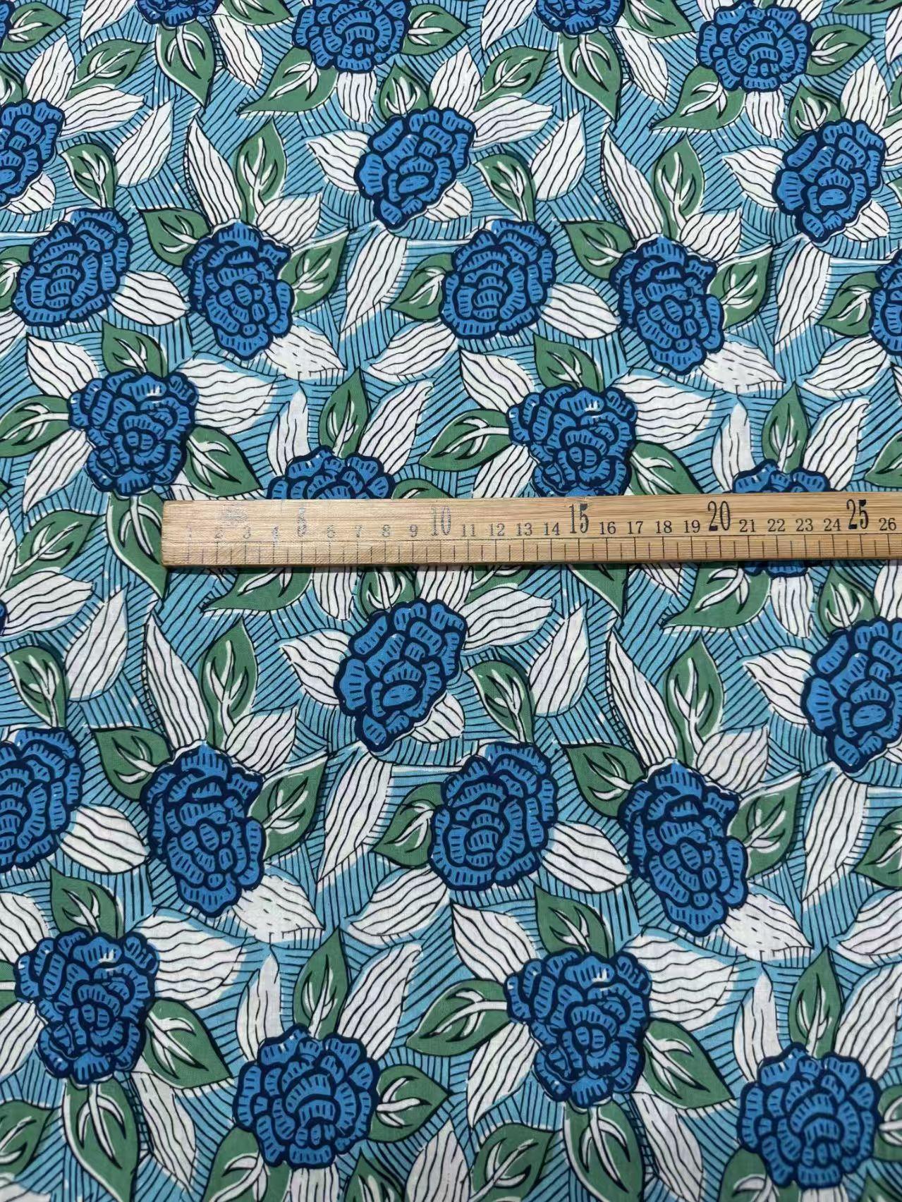 Width 135 cm 75 Gsm 100% Cotton Digital Printed Fabric for Girls Dresses