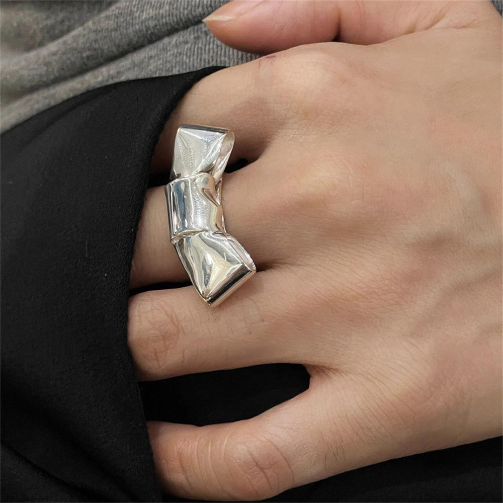 Three-dimensional Bow Tie Ring, Minimalist Style, Fashionable Personality, Simple and Versatile, Niche Design Bow Ring