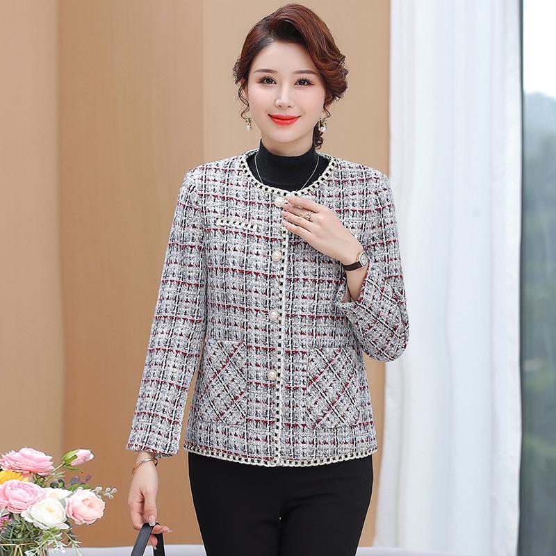 Mom's Chic Plaid Short Coat for Spring & Autumn - Fashionable Style for Middle-Aged & Elderly Women