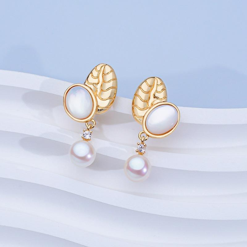 Natural Freshwater Pearl Stud Earrings S925 Sterling Silver Earrings Fritillary Zircon Pearl Earrings Light Luxury High Sense