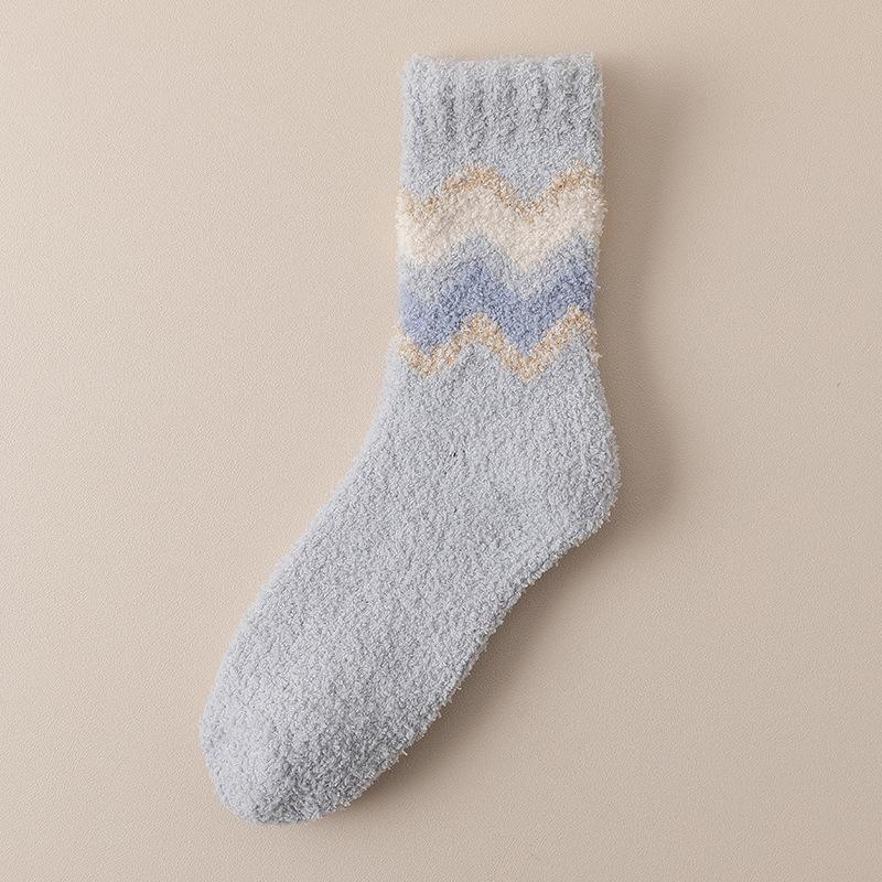 Coral Velvet Socks Women's Fall Winter Thick Mid-tube Socks Wavy Socks Warm Floor Socks