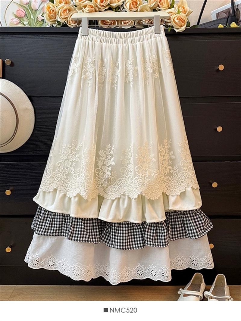 

Forest-Inspired High-Waisted Pleated Lace Patchwork Skirt - Slimming, Multi-layered, Wide Hem, Winter 2026. One Size абрикосовий