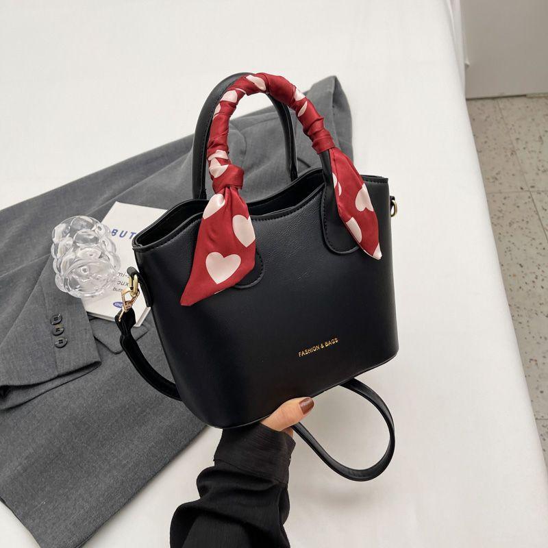 

Premium sense niche red bag new women s bag popular versatile messenger bag wedding bride bag handbag чёрный