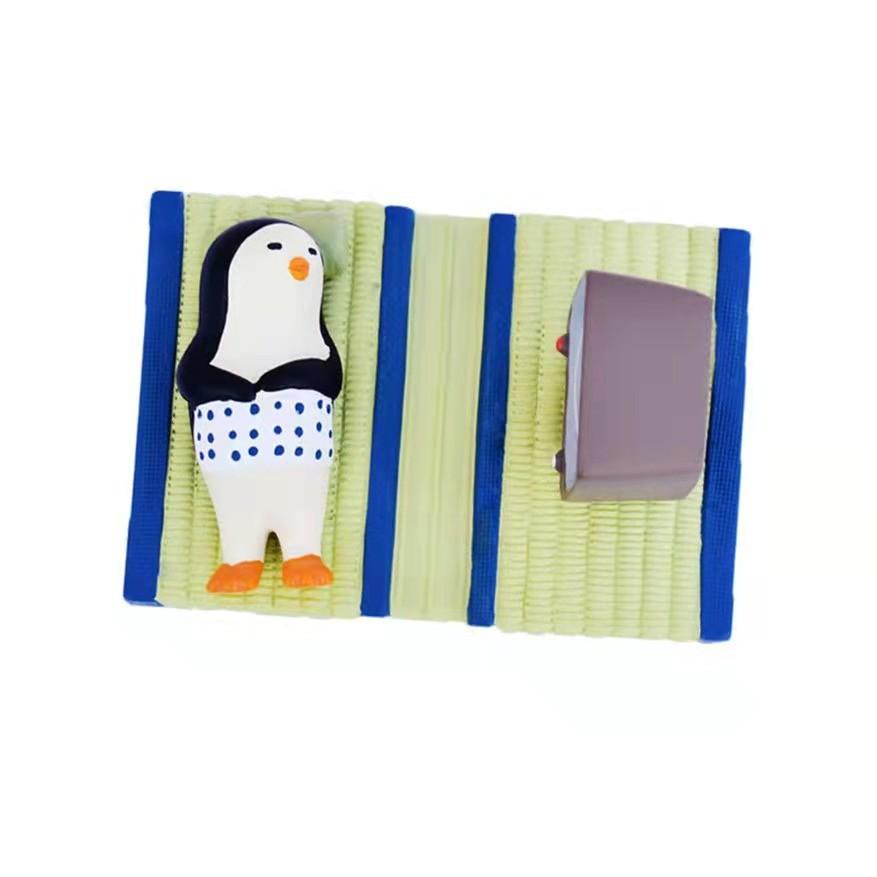 Tamamitsu Cat Resin Phone Stand With Artistic Design For Gift And Decor