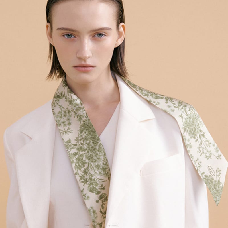 AVVINA PELLE Le Jardin Long Twilly Silk Scarf - Olive/Green