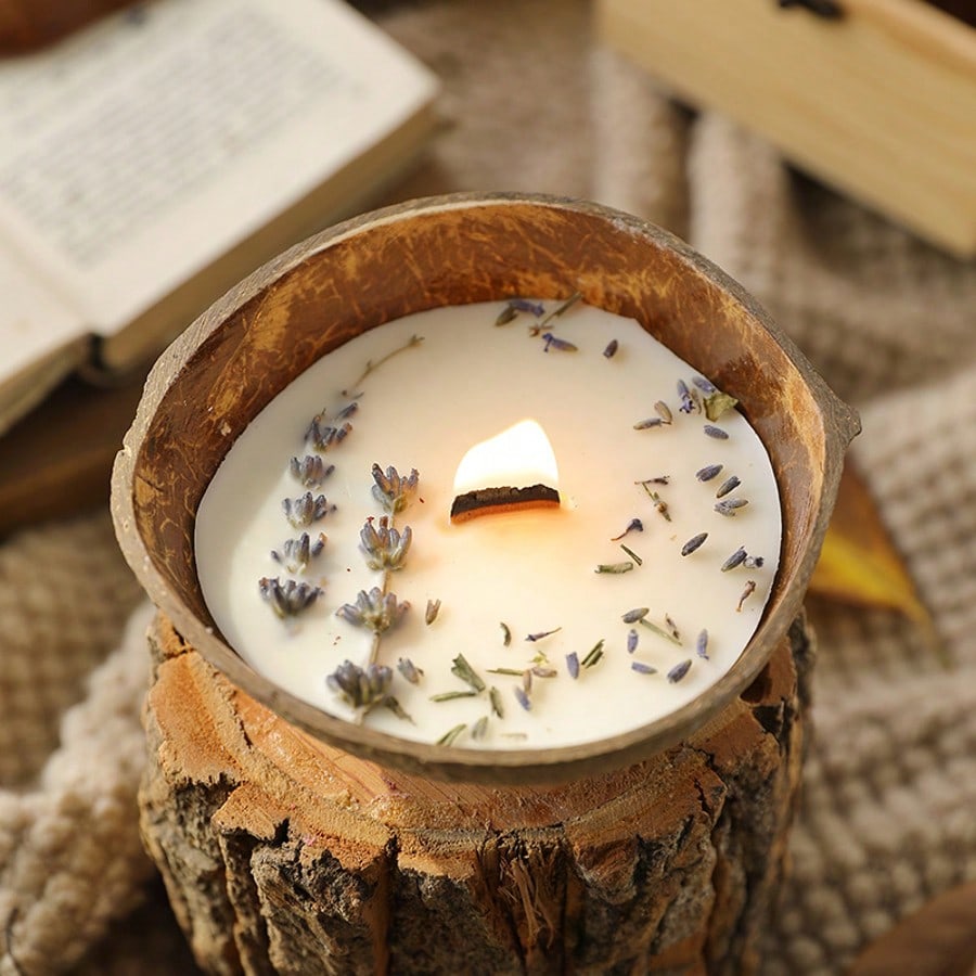 Natural Coconut Shell Scented Candle with Dried Flowers – Handmade Aromatherapy Candle for Home Decor & Relaxation