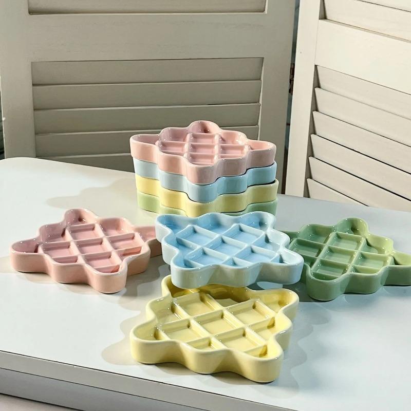 Creative Ceramic Dopamine Pet Canned Licking Plate Prevent Choking Dog Food Pot Prevent Black Chin Cat Slow Food Plate