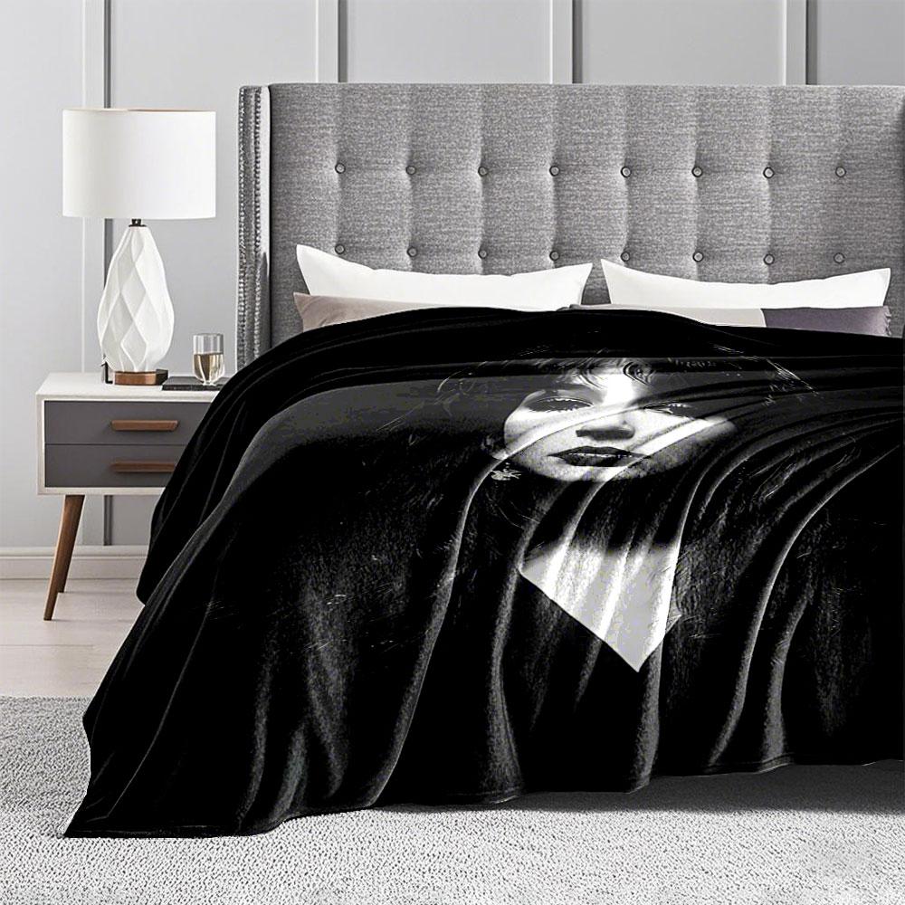 Mysterious Female Silhouette for All Seasons Blanket Lunch Break Throw Gift