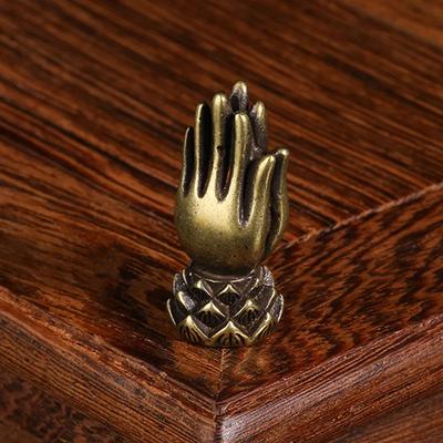 Retro Antique Handmade Brass Buddhism Praying Buddha Hand with Lotus Base Copper Desk Decor Mini Hand Pray Figurines Home Decor