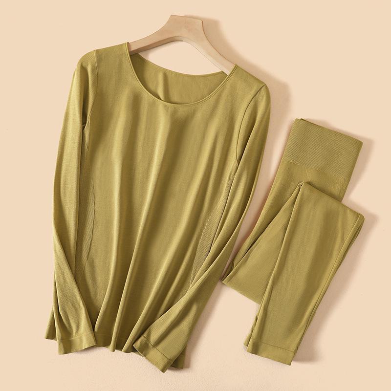 "Women's Seamless Cashmere Protein Thermal Underwear Set: Slim Fit, Body-Shaping for Autumn & Winter"
