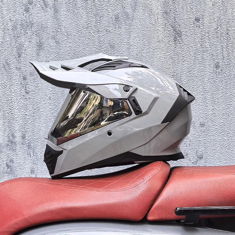 Unisex Motorcycle Rally Helmet with Single Visor for Road and Off-Road Long Distance Travel