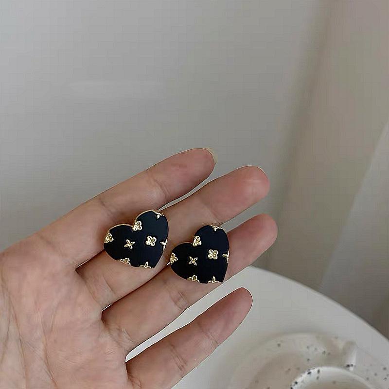 925 Sterling Silver Floral Heart Stud Earrings - Simple Forest Style, Fresh & Fashionable for Women