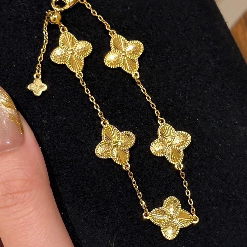 

Light Luxury Retro Chinese Crushed Ice Four-Leaf Clover Bracelet Versatile Real Gold Electroplating High Color Retention Temperament Jewelry