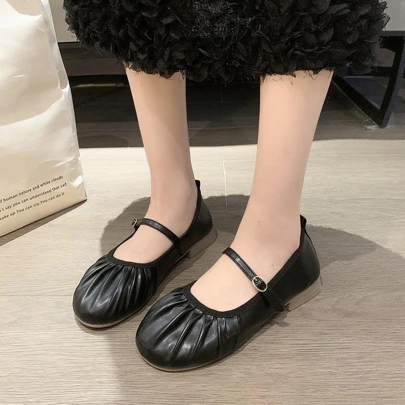 

Повседневная женская обувь с коротким носком Modis с круглым носком, мокасины, новое летнее платье, модная резиновая PU, сплошная, для отдыха 35 чёрный