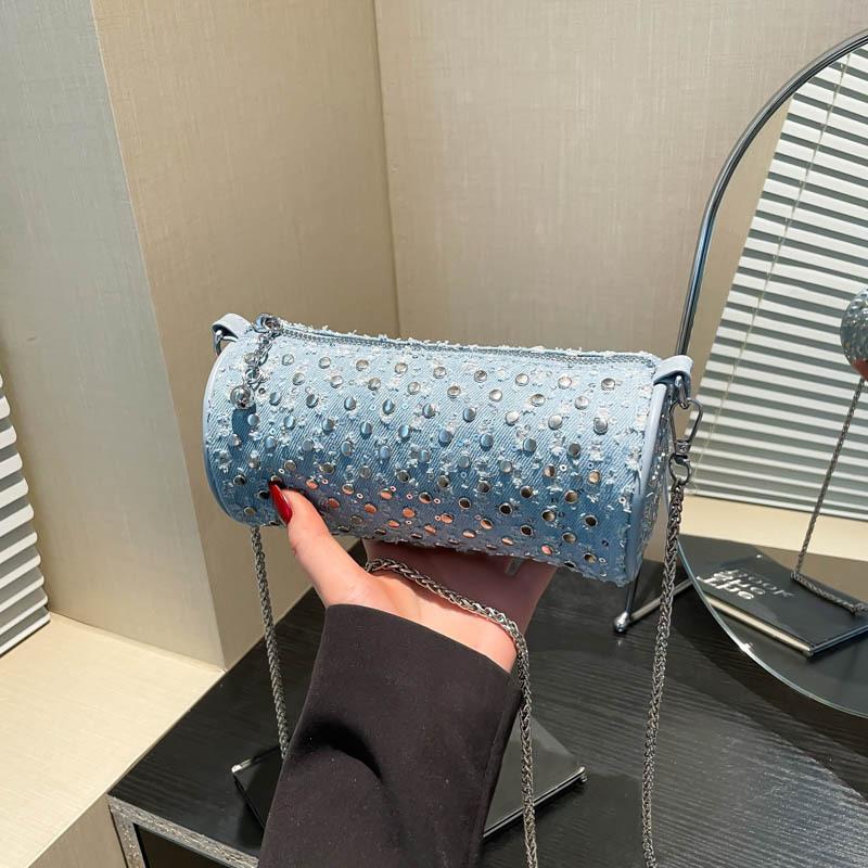 

Модный тренд сумка-цилиндр на цепочке женская новая летняя высококлассная универсальная сумка через плечо с заклепками светло-синий