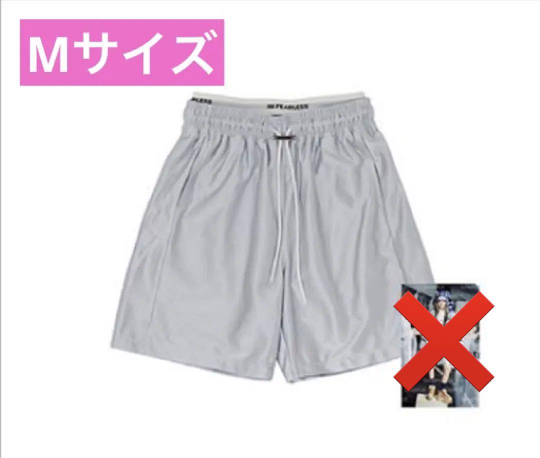 

[USED] LE SSERAFIM Le Seraphim Pop-up Shorts, Size M