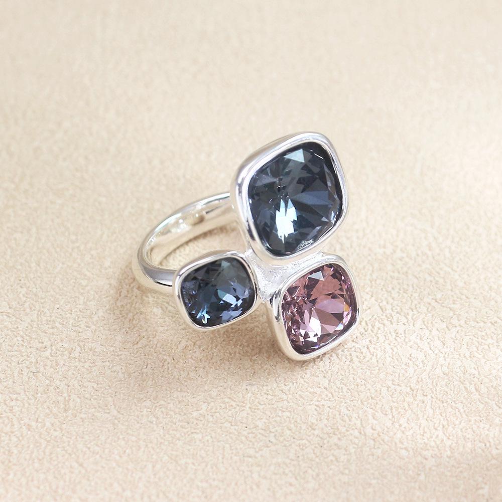 Spanish UNOde50 Women's Irregular Wide Ring with Bright Surface and Unique Design