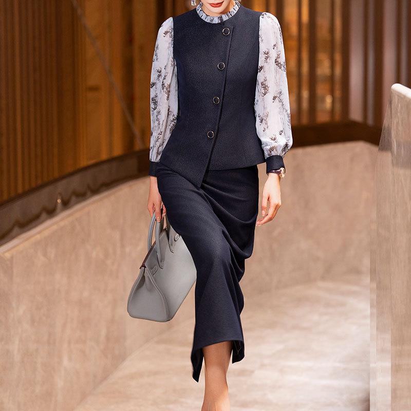

2024 Autumn Women s Floral Two-Piece: Long-Sleeved Jacket & Hip Skirt Set S
