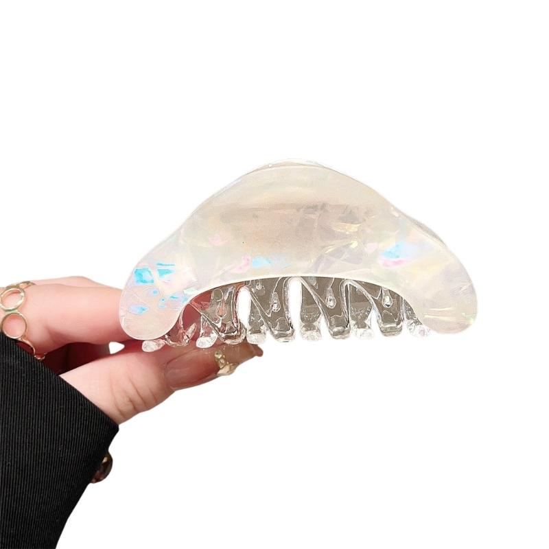 Elegant Amber Triangular Hair Claw Clip with Shimmering Color Elegant Hair Styling Accessories For Women Updos Buns