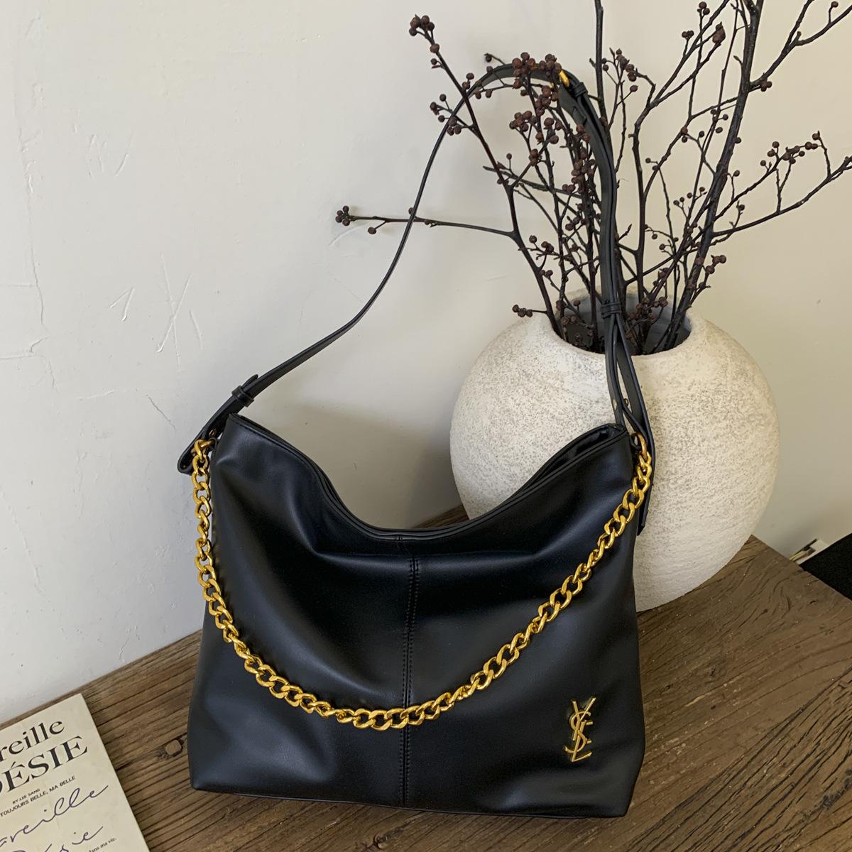 

Ретро Осінньо-Зимова Жіноча Сумка-Тоут - Універсальна Сумка Кросбоді або На Плече з Ланцюжком, Велика Місткість, Повсякденний Стиль чорний