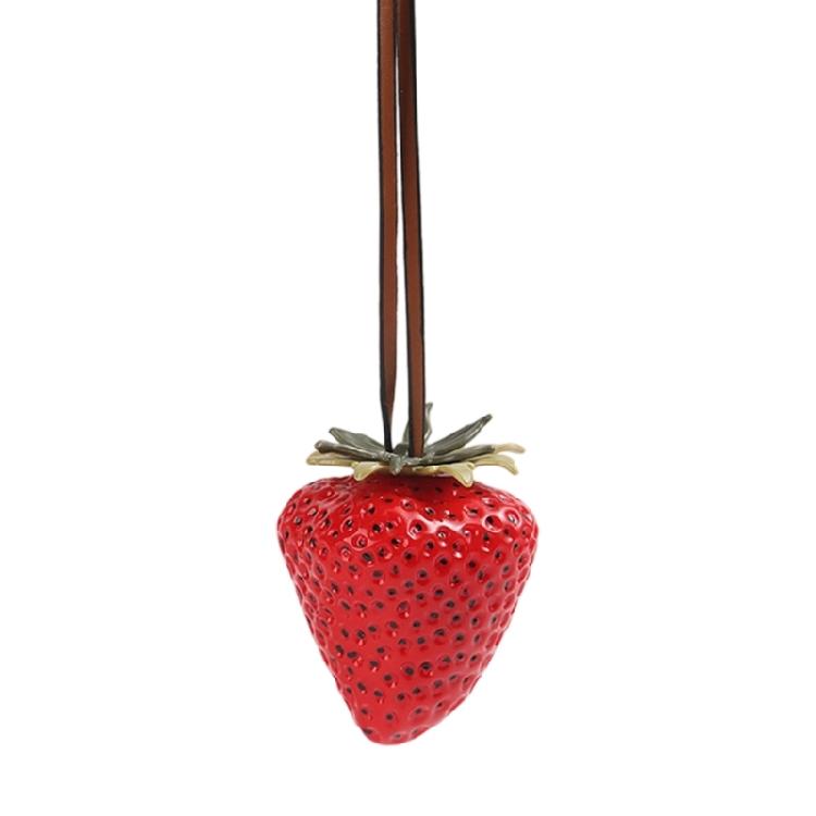 

Strawberry Keychain Bag Charms Car Keyrings Bag Charms Accessories for Purse Backpack Decorations Valentines Day Gifts S червоний